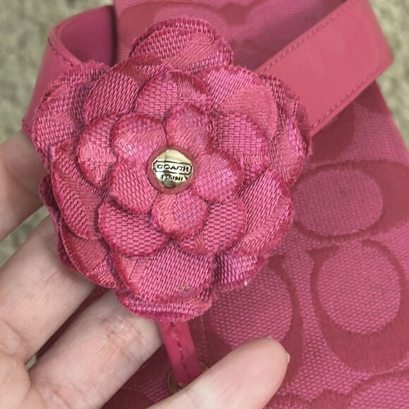 Coach pink Samira flower sandal flip flop - Picture 3 of 6